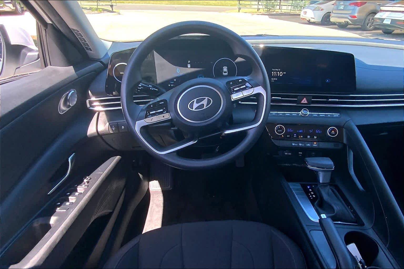 Used 2024 Hyundai Elantra SEL FWD image 6