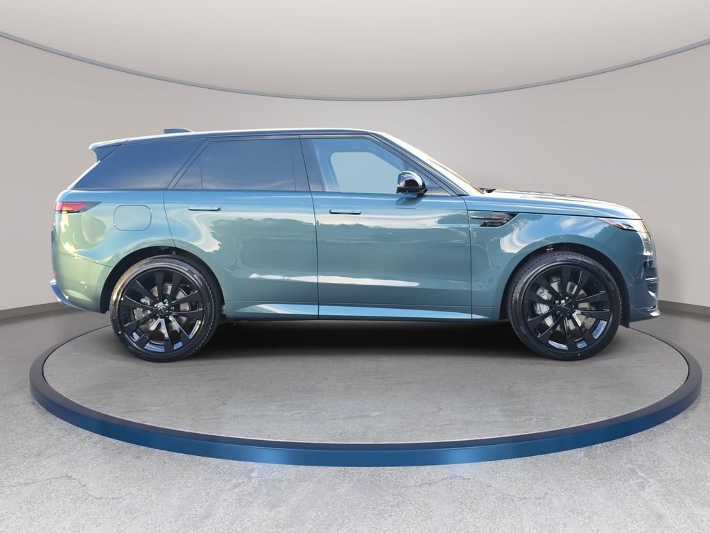 New 2026 Land Rover Range Rover Sport Dynamic SE AWD/4WD image 4