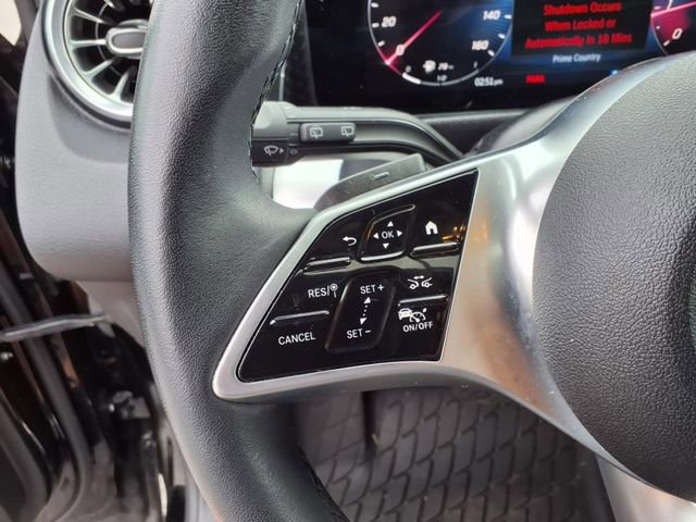 Used 2024 Mercedes-Benz GLB 250 4MATIC image 23