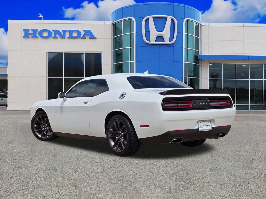 Used 2023 Dodge Challenger GT w/ Plus Package image 5