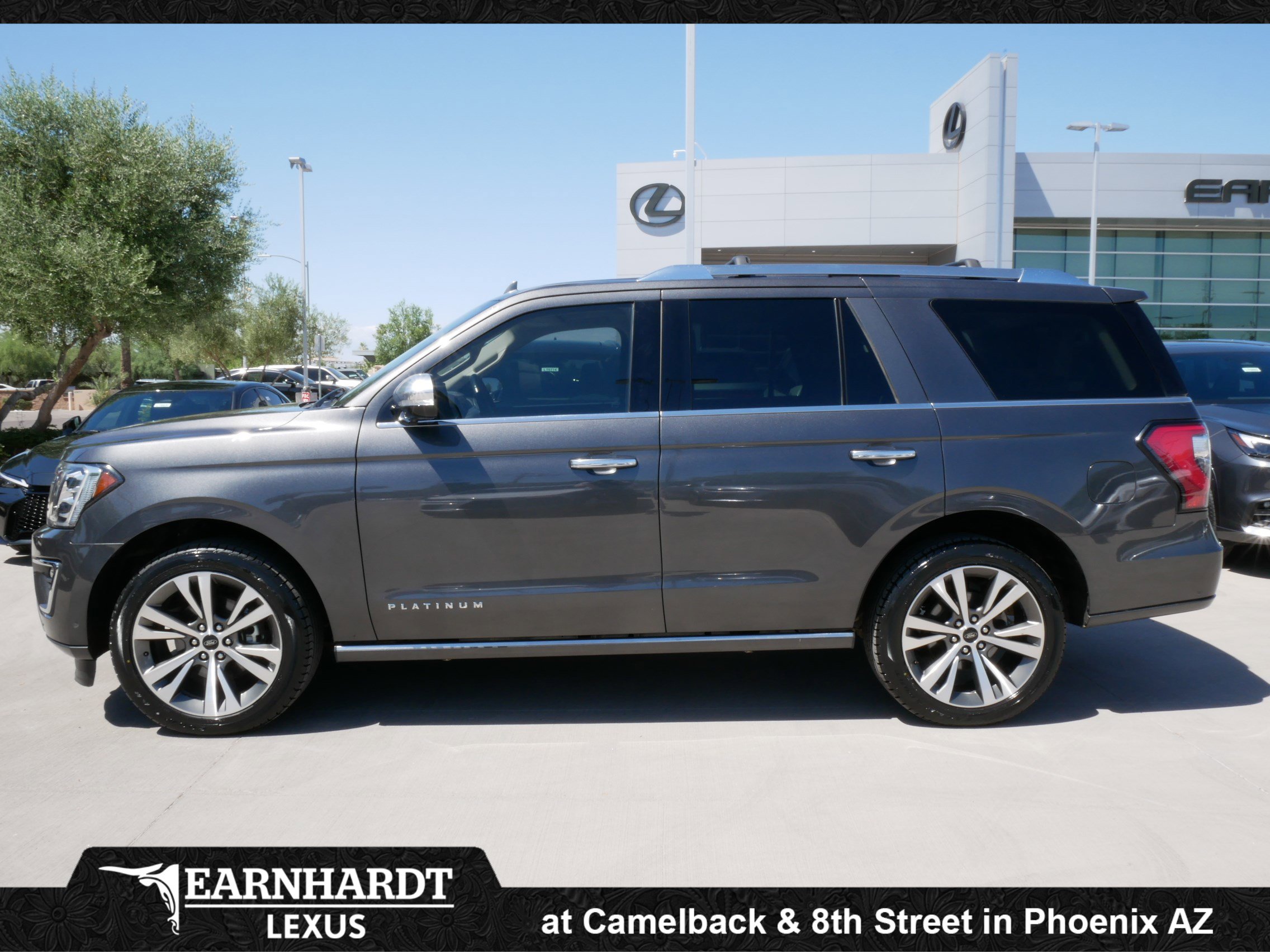 Used 2020 Ford Expedition Platinum AWD/4WD image 3