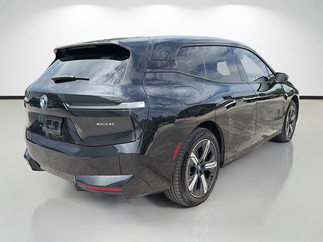 Used 2025 BMW iX xDrive50 AWD/4WD image 3