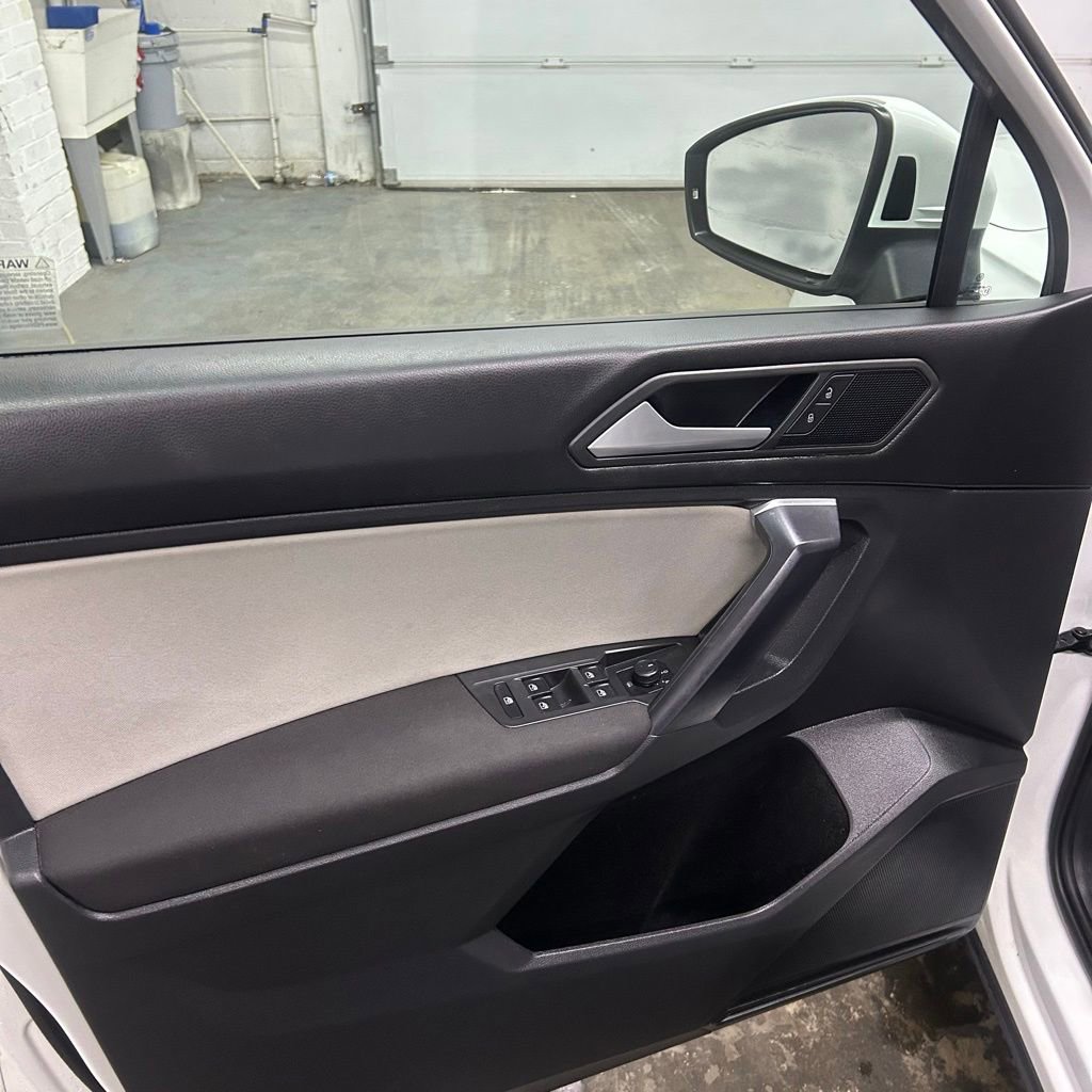 Used 2021 Volkswagen Tiguan S FWD image 9