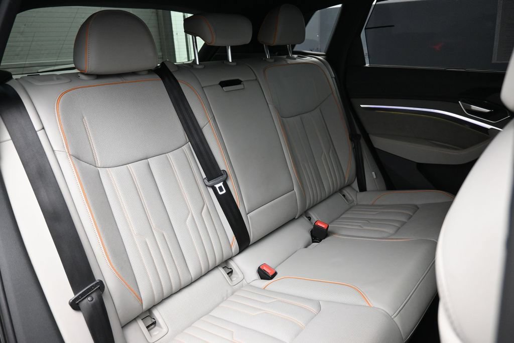 Used 2024 Audi Q8 e-tron Prestige w/ Prestige Package AWD/4WD image 25