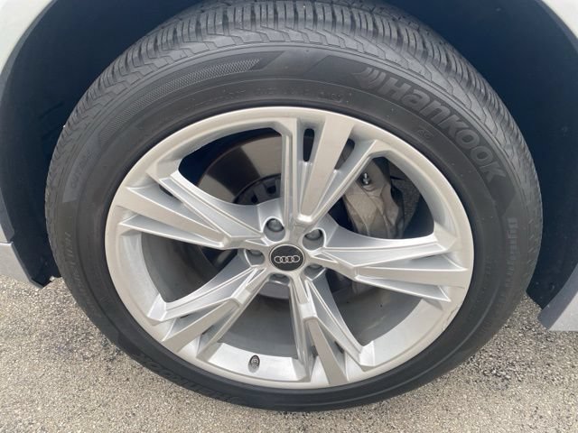 Used 2022 Audi Q8 Premium Plus w/ Premium Plus Package AWD/4WD image 7