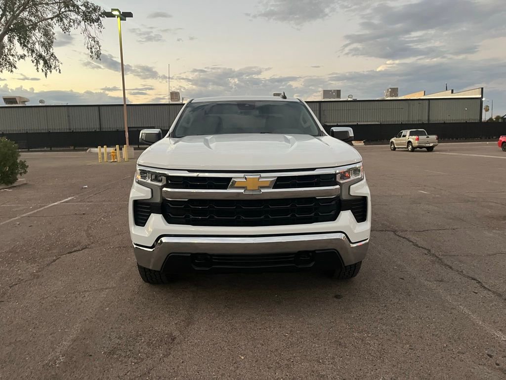 Used 2023 Chevrolet Silverado 1500 LT w/ Z71 Off-Road Package image 3