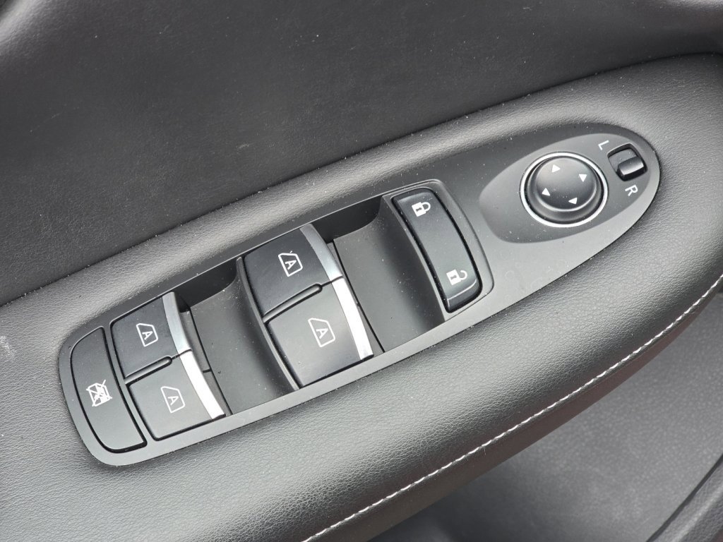 Used 2020 INFINITI QX50 Essential image 22