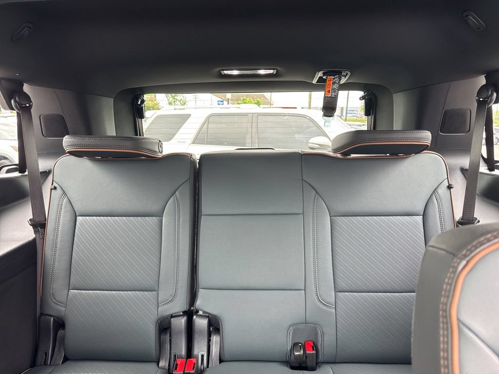 New 2026 GMC Yukon AT4 w/ AT4 Premium Plus Package AWD/4WD image 32