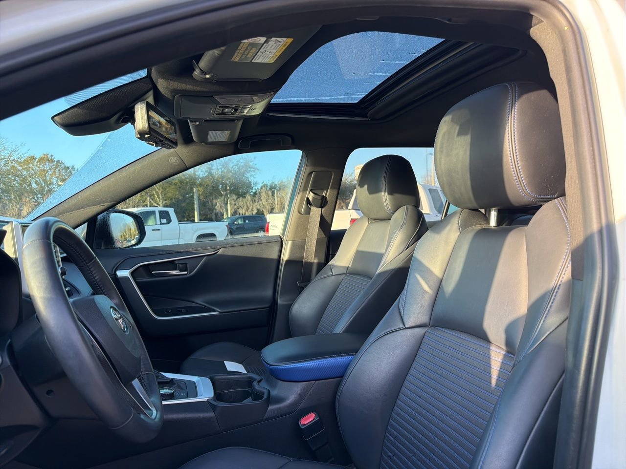 Used 2019 Toyota RAV4 XSE w/ XSE Weather Package image 9