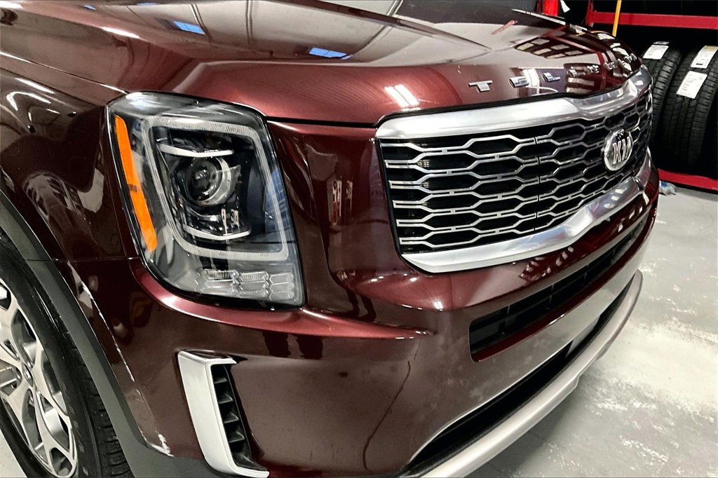 Used 2020 Kia Telluride EX image 30