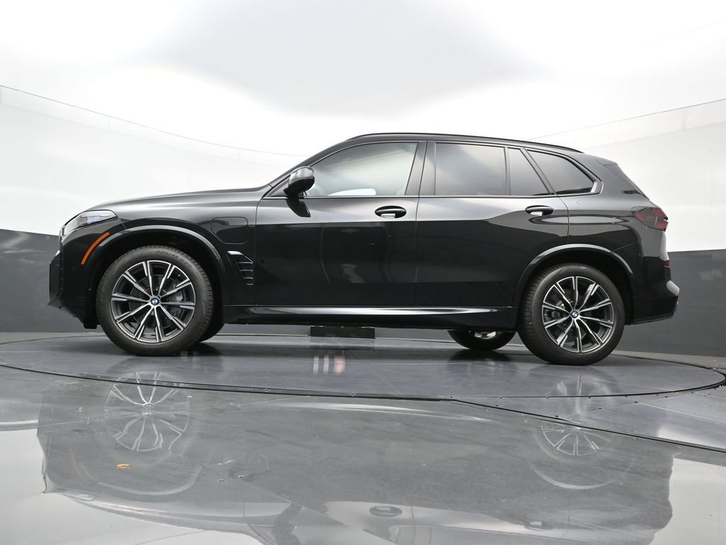 New 2026 BMW X5 xDrive50e w/ M Sport Package image 28