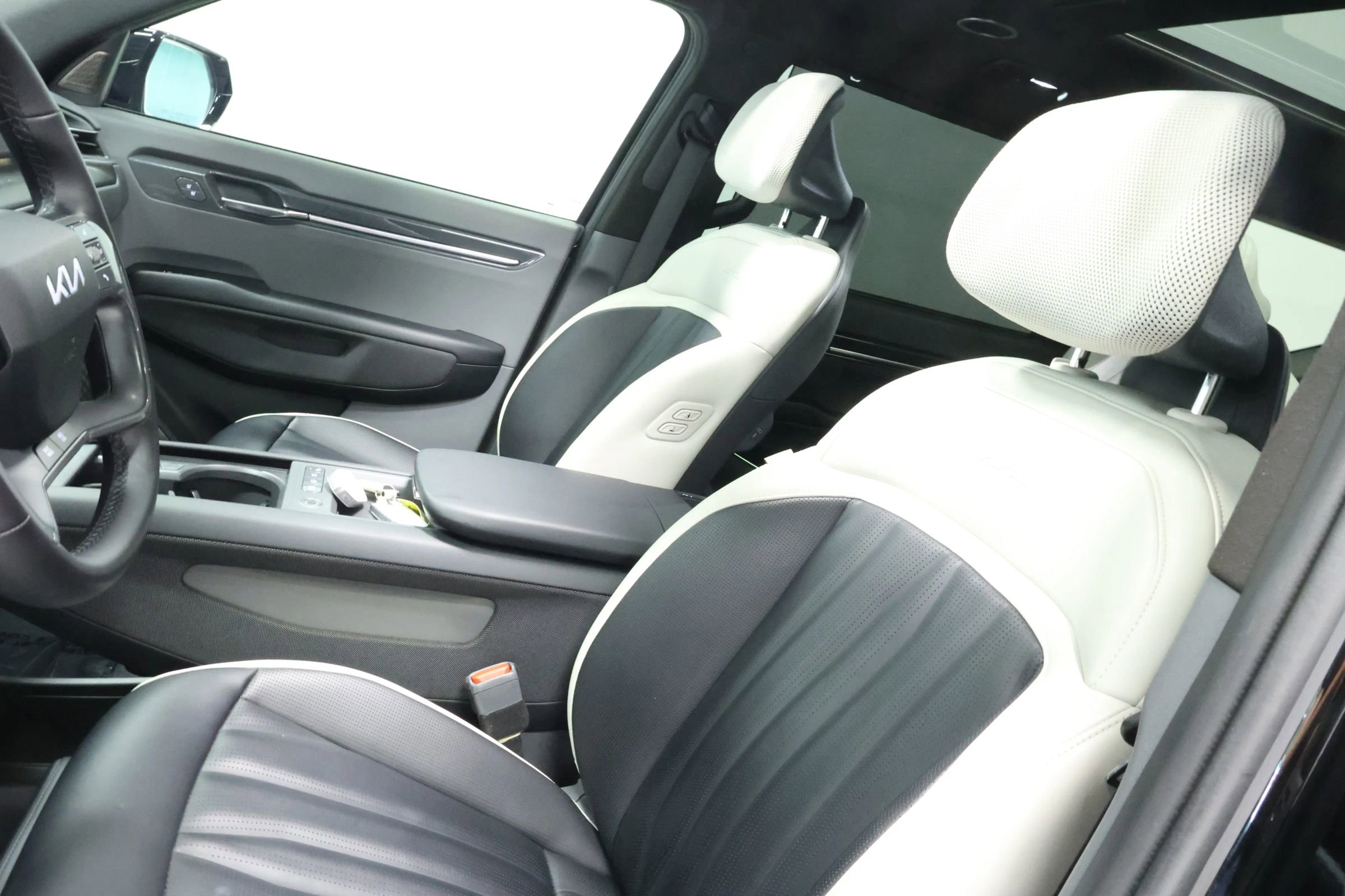 Used 2024 Kia EV9 GT-Line image 16