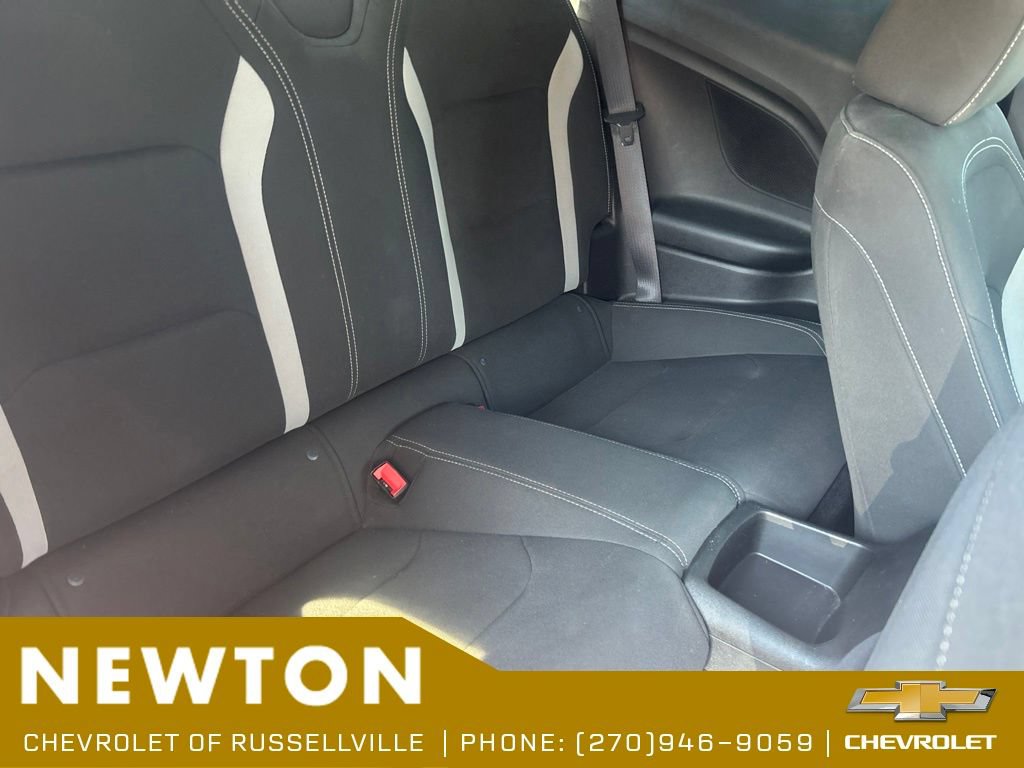 Used 2020 Chevrolet Camaro LT RWD image 25