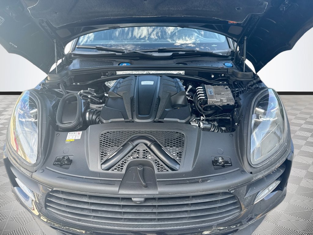 Used 2021 Porsche Macan S AWD/4WD image 34