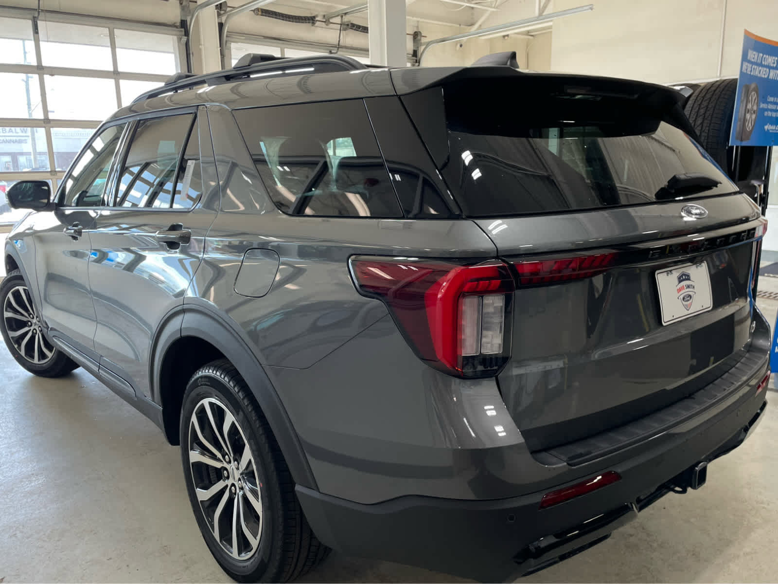 New 2026 Ford Explorer ST-Line AWD/4WD image 5