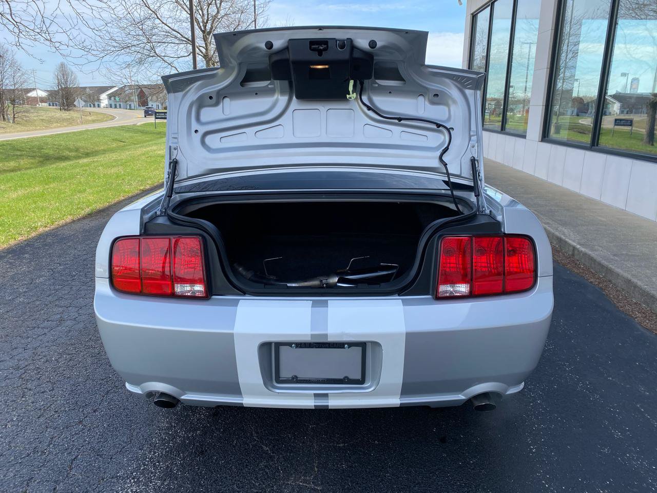 Used 2005 Ford Mustang GT RWD image 30