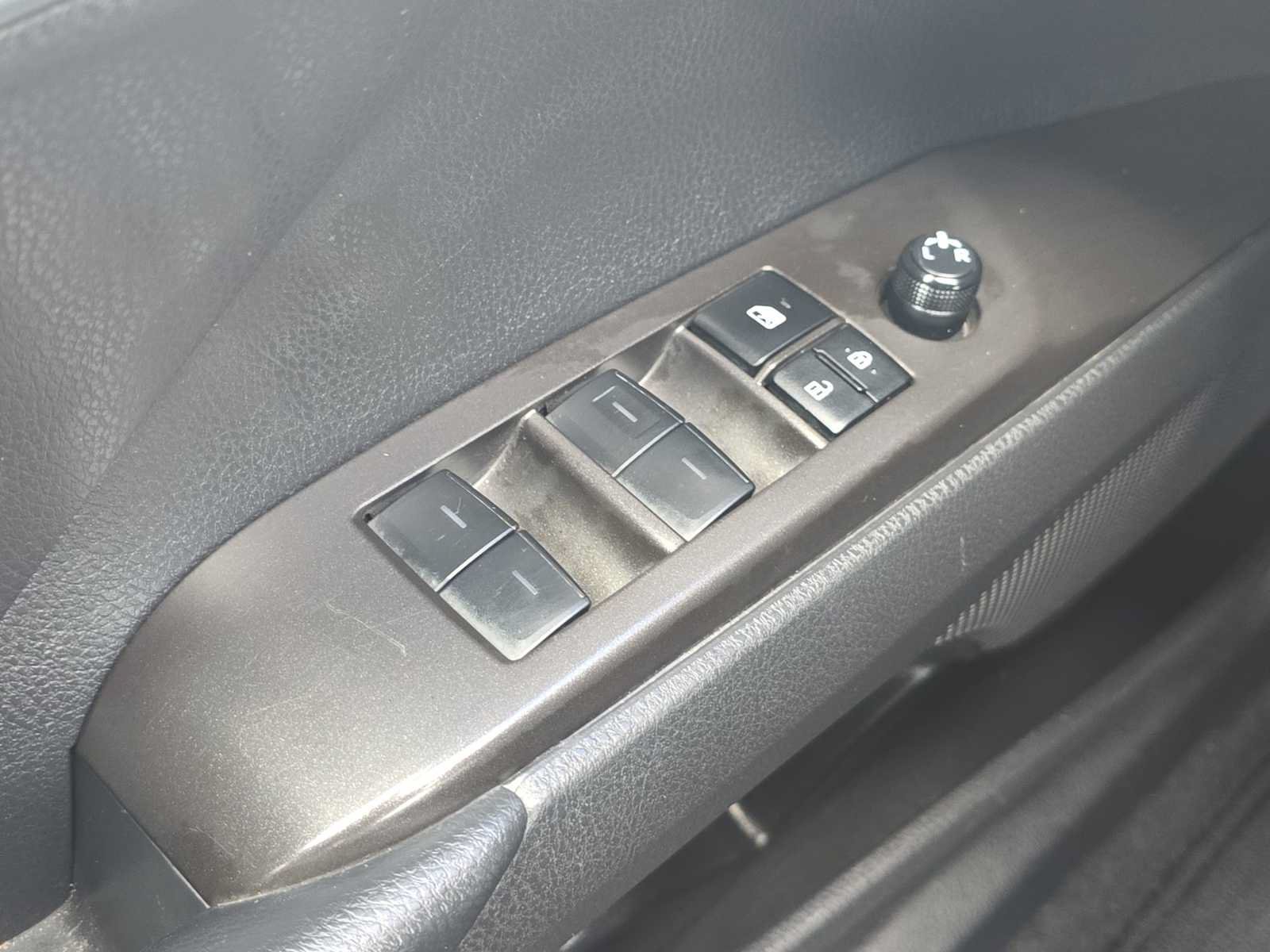 Used 2023 Toyota Camry LE FWD image 16