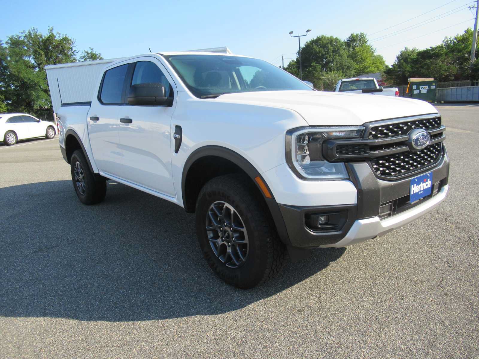 Used 2025 Ford Ranger XLT w/ Equipment Group 301A High AWD/4WD image 3