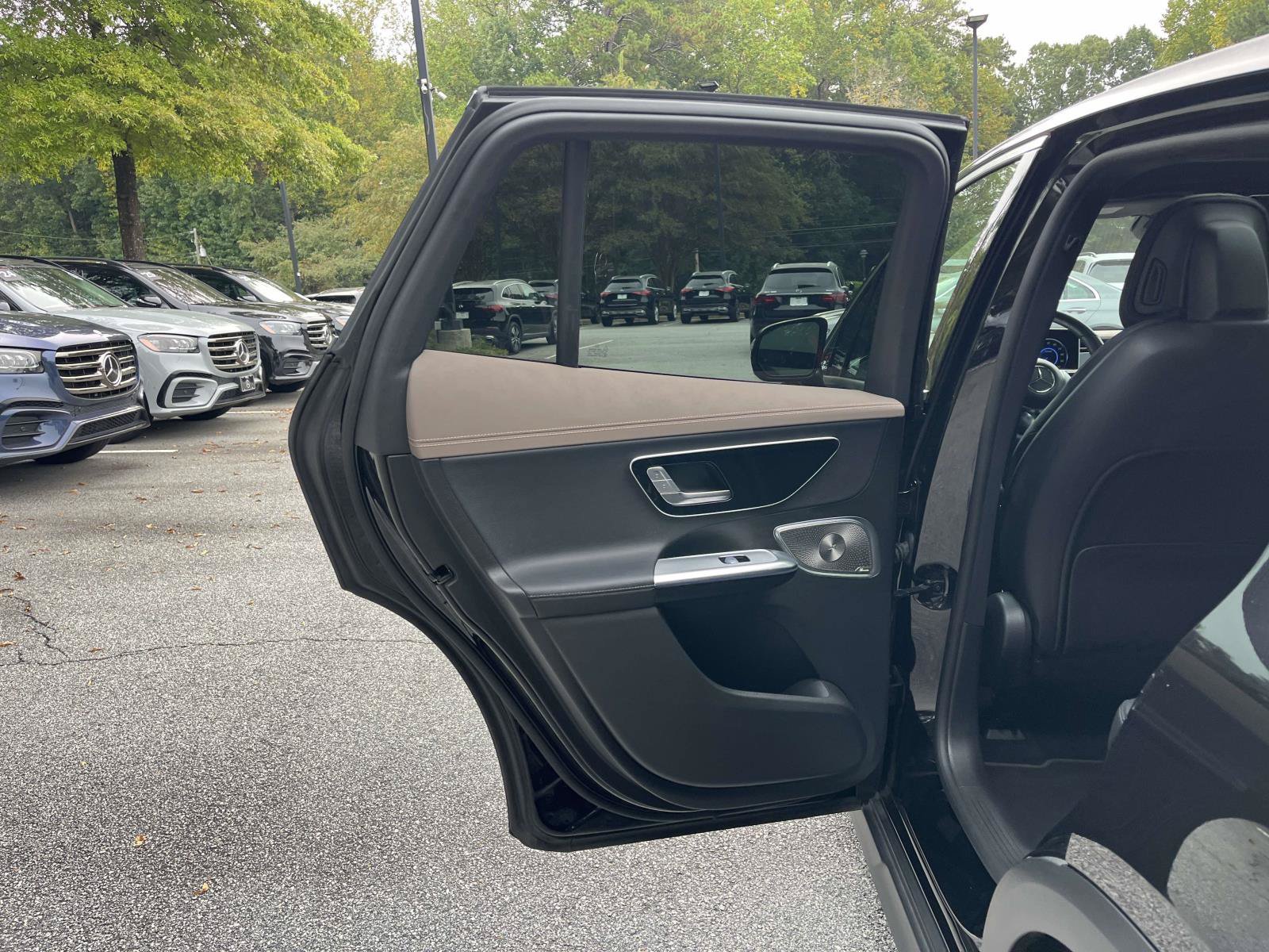 Certified 2023 Mercedes-Benz EQE 350+ 4MATIC SUV image 40