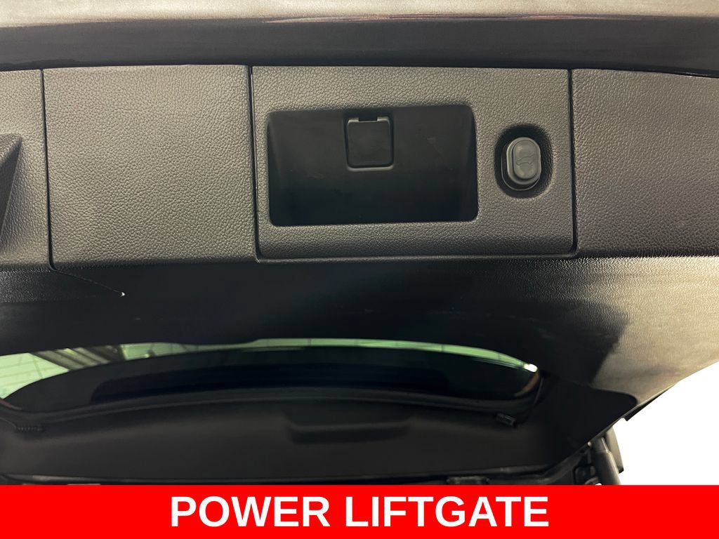 Used 2018 Chevrolet Tahoe Premier AWD/4WD image 50