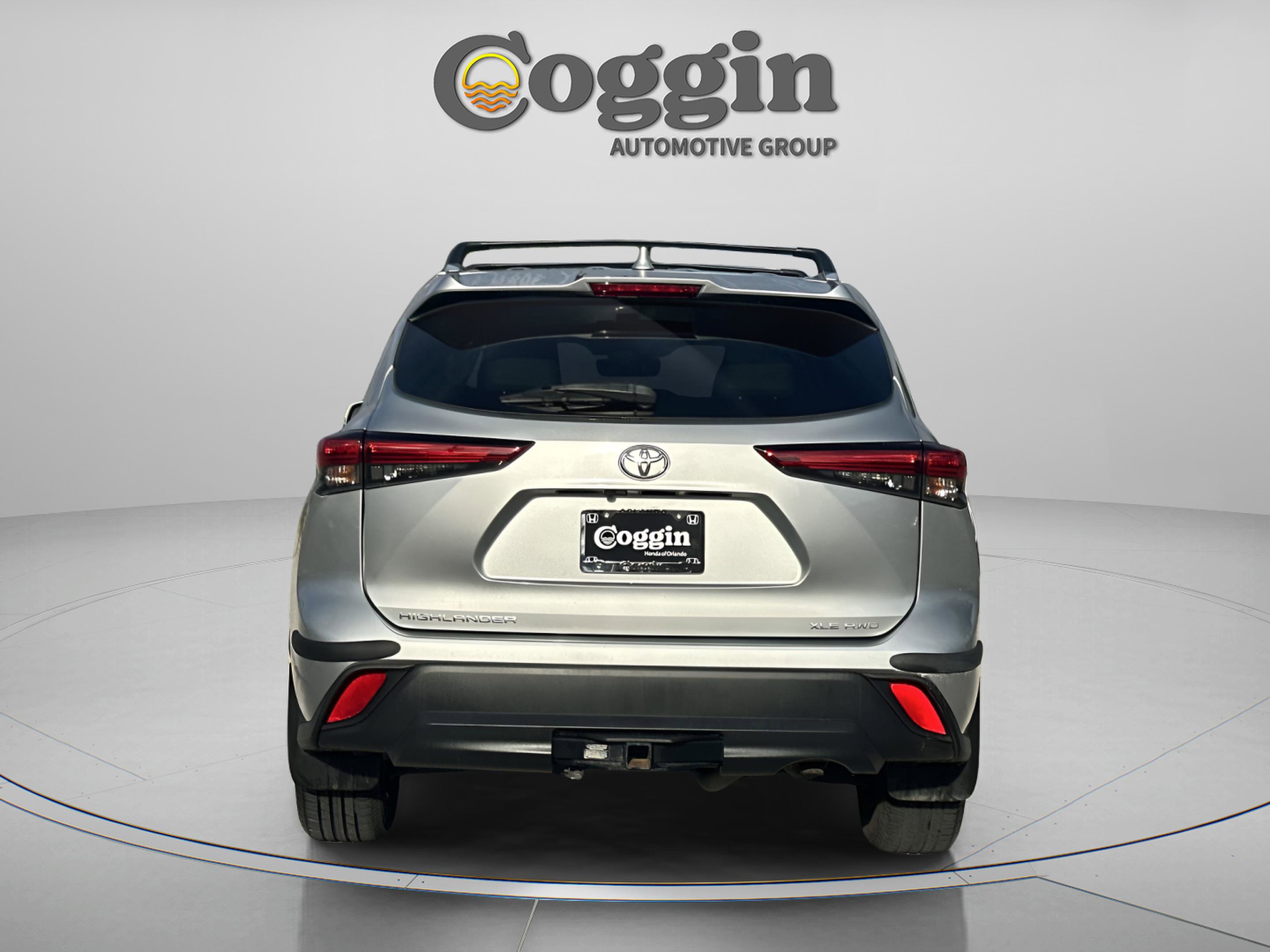 Used 2021 Toyota Highlander XLE image 5