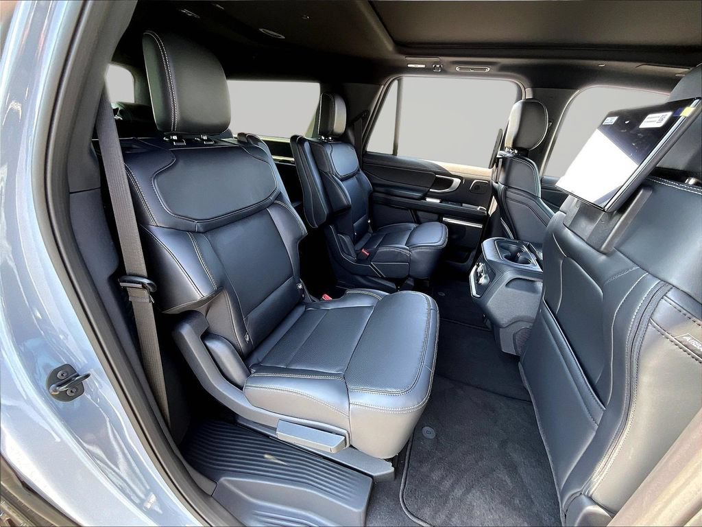 New 2027 Ford Expedition Max Platinum w/ Stealth Performance Package AWD/4WD image 10