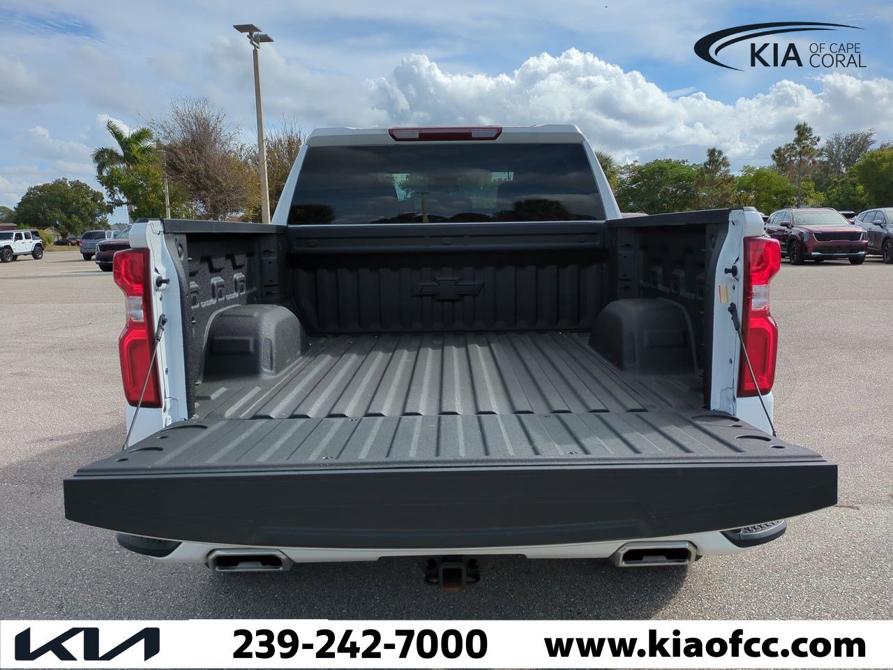 Used 2025 Chevrolet Silverado 1500 RST image 11