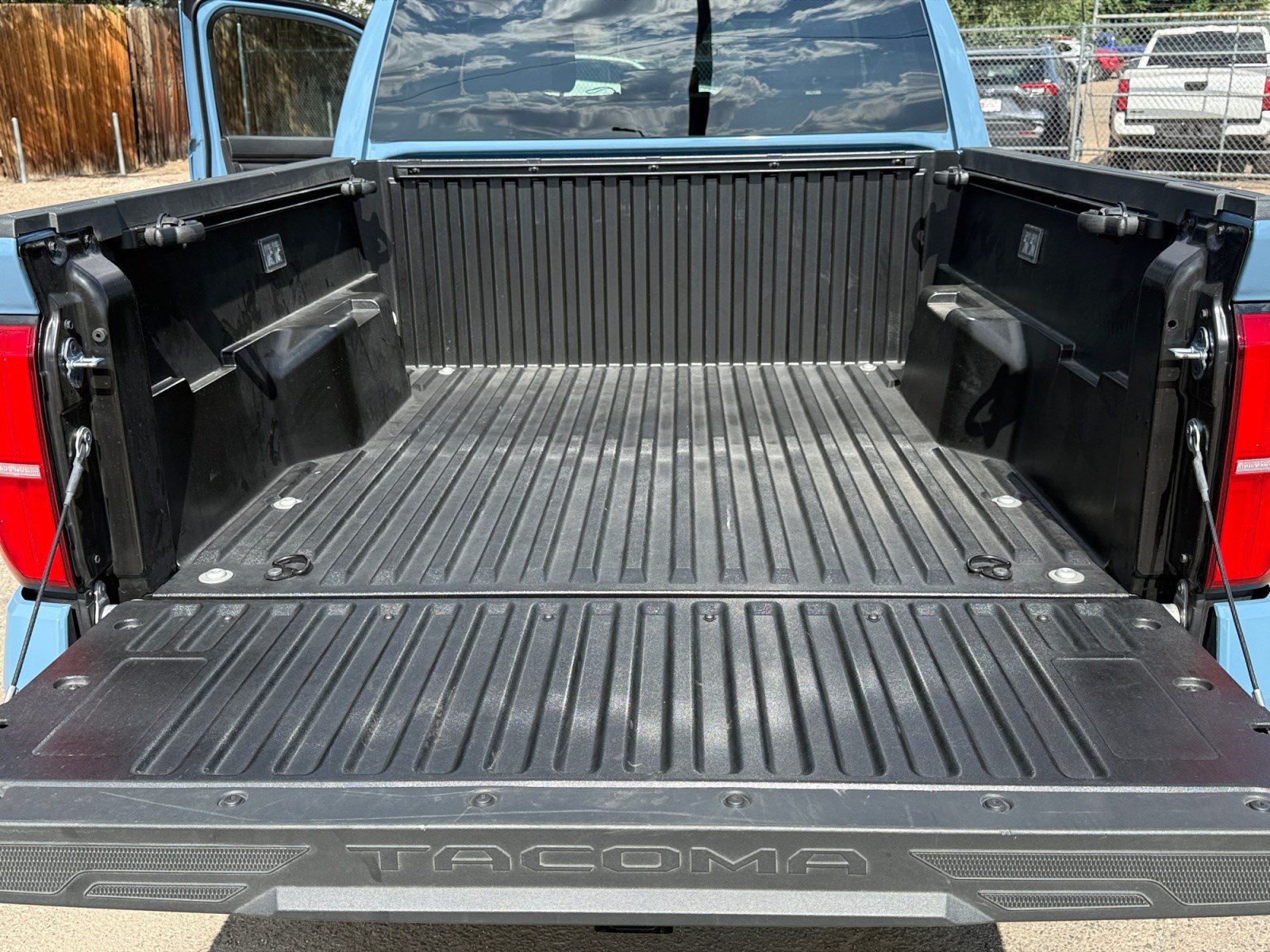 Used 2026 Toyota Tacoma SR5 AWD/4WD image 32