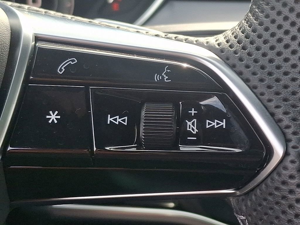 Used 2023 Audi S8 w/ S8 Comfort Plus Package image 24