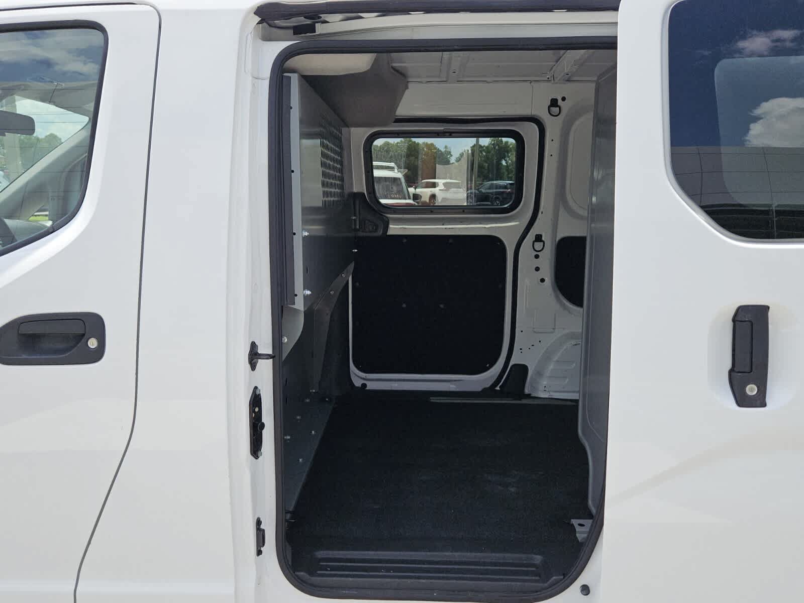 Used 2020 Nissan NV200 SV w/ Back Door Glass Package FWD image 5