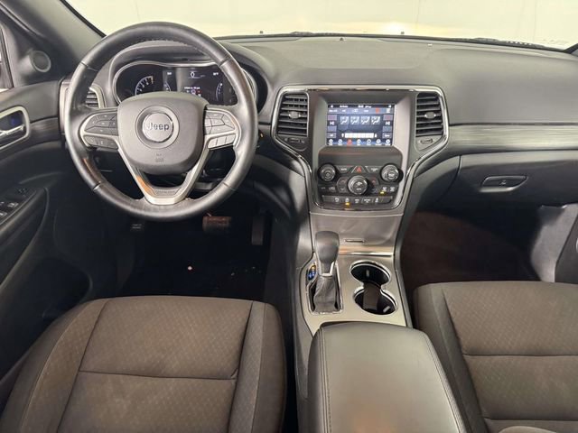 Used 2020 Jeep Grand Cherokee Laredo image 5