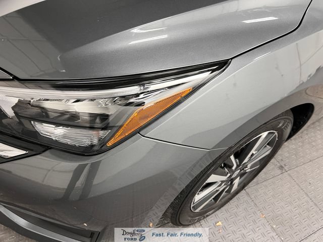 Used 2025 Nissan Versa SV FWD image 9