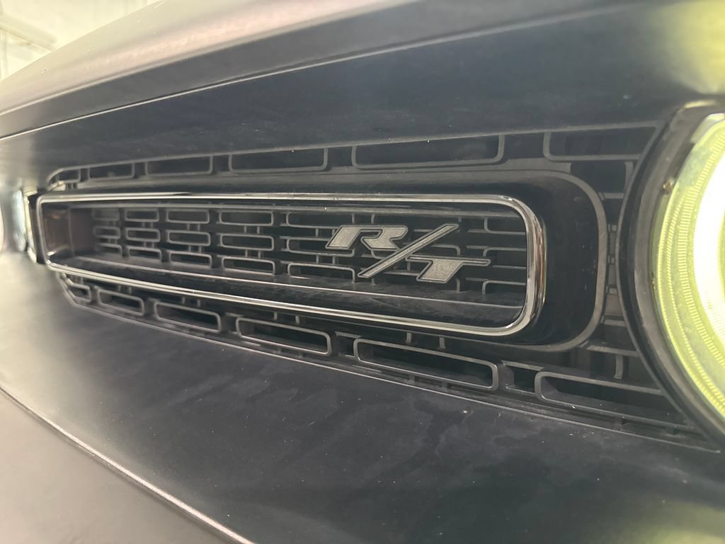 Used 2018 Dodge Challenger R/T w/ Blacktop Package RWD image 49