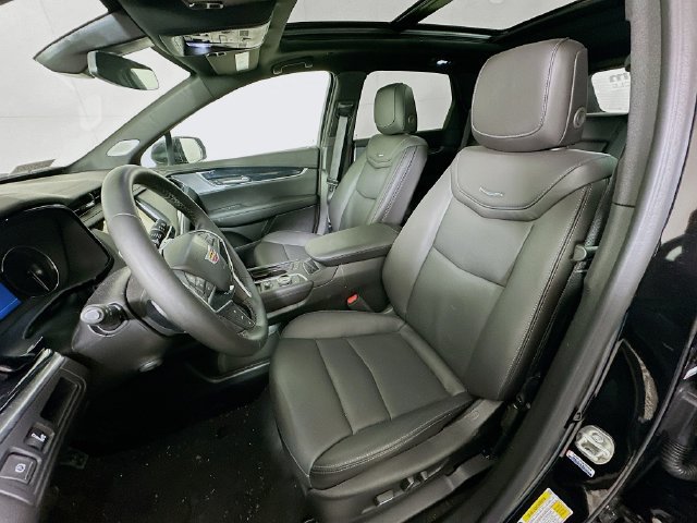 New 2025 Cadillac XT5 Premium Luxury AWD/4WD image 18