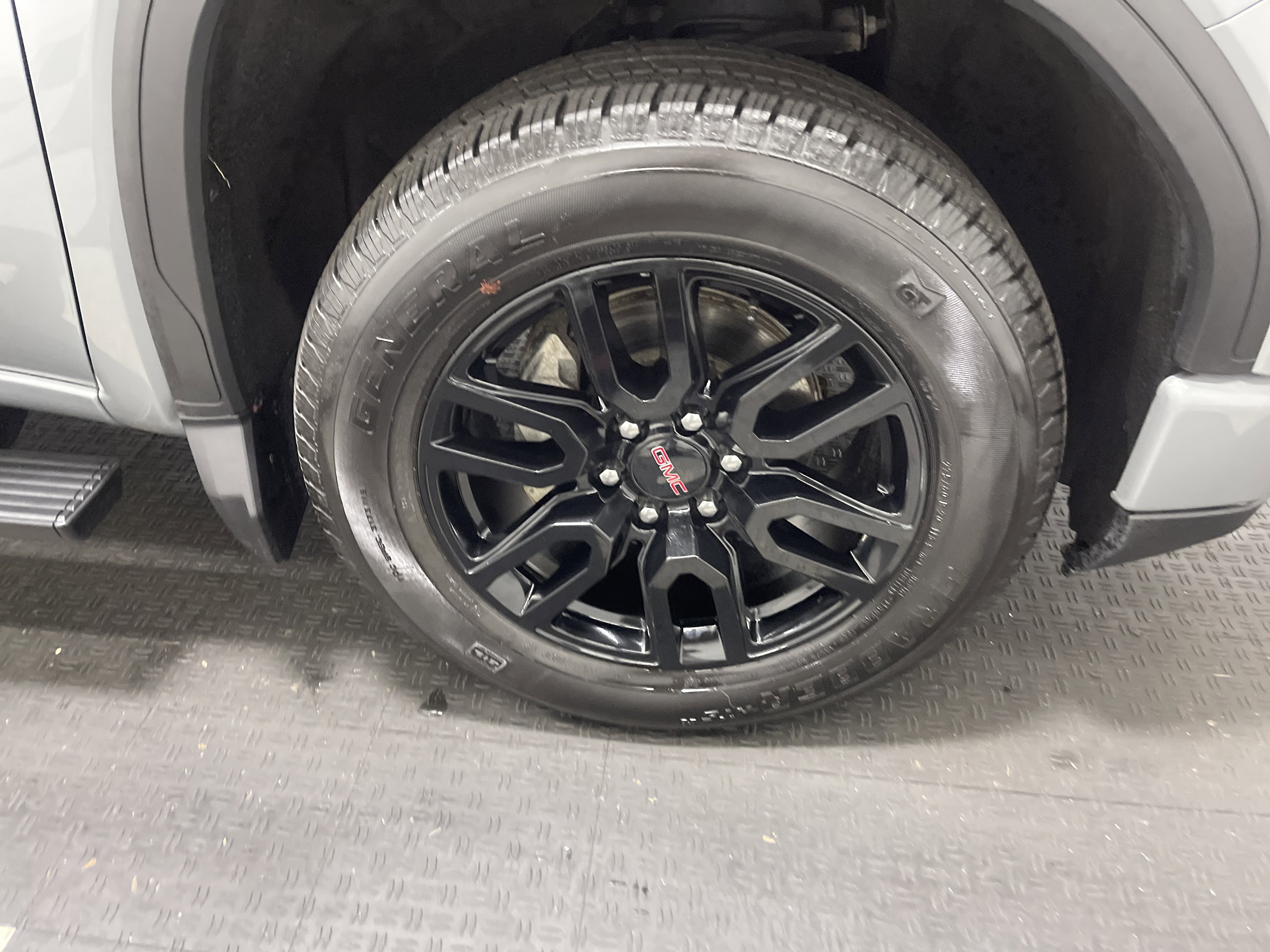 Used 2024 GMC Sierra 1500 Pro w/ Graphite Edition image 23