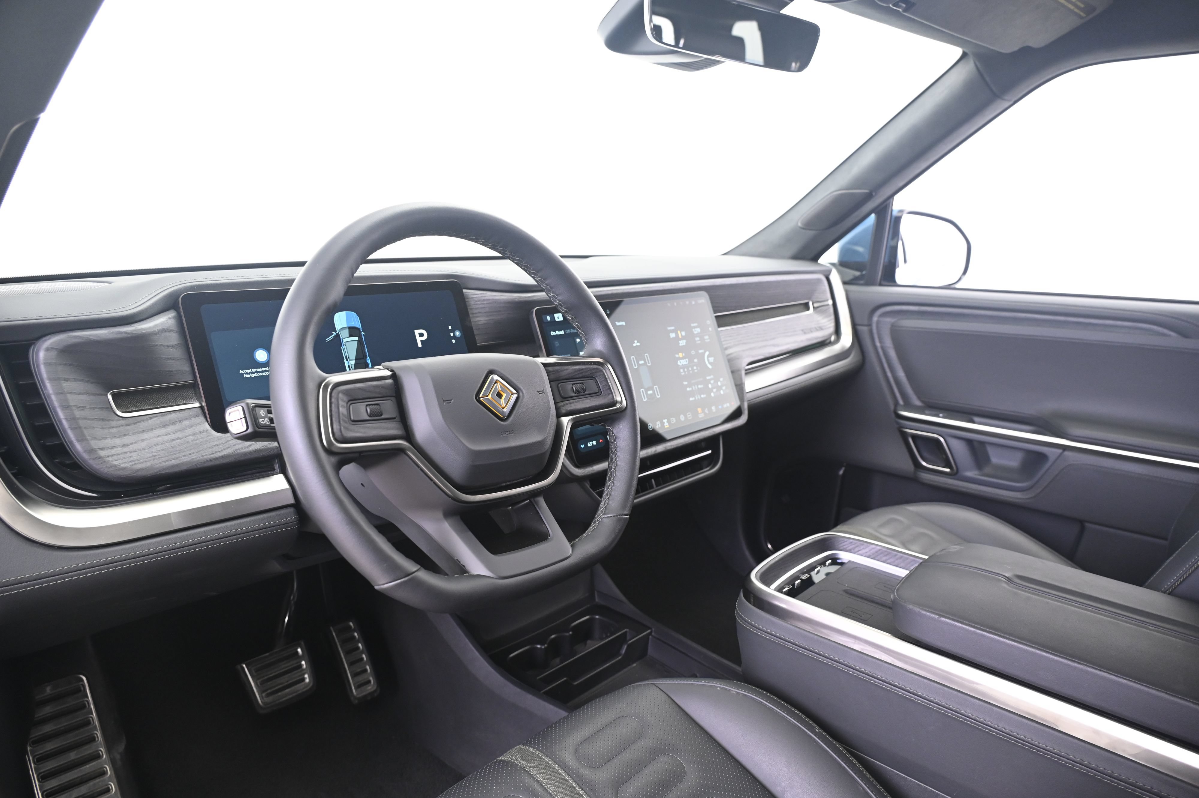 Used 2024 Rivian R1S Adventure Quad AWD/4WD image 29