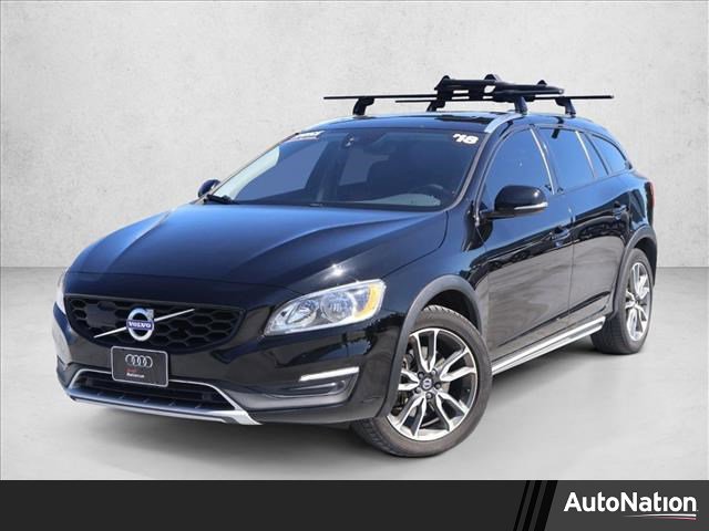 Used 2018 Volvo V60 T5 Cross Country w/ Convenience Package image 1