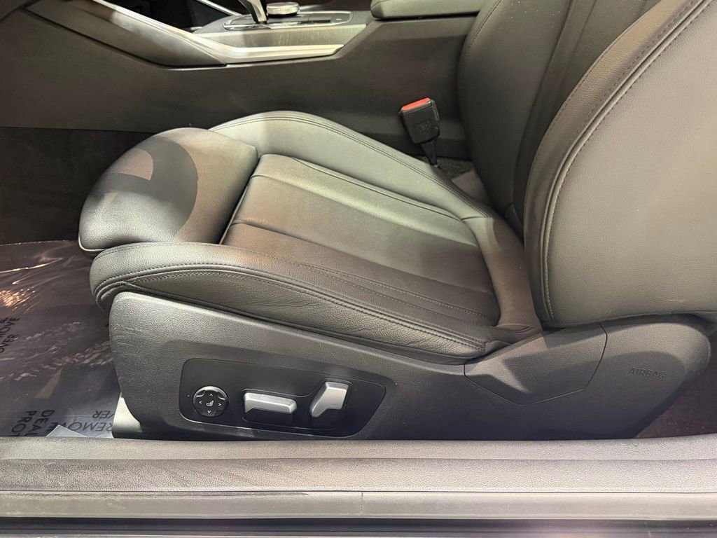 Used 2021 BMW 430i Coupe w/ Premium Package RWD image 13