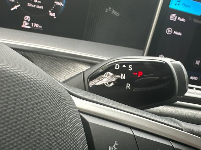 Certified 2025 Volkswagen Tiguan S image 24