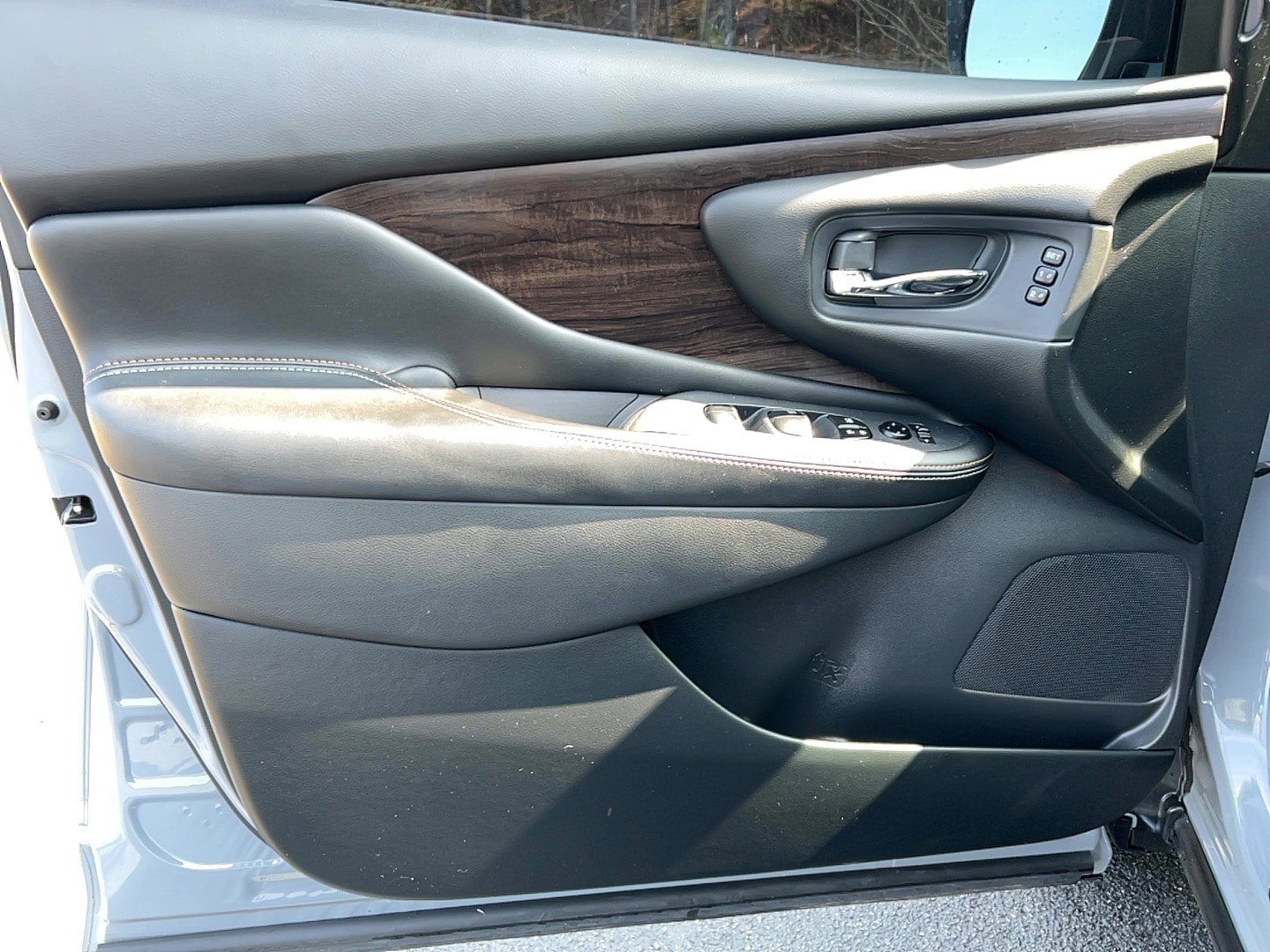 Used 2023 Nissan Murano Platinum w/ Cargo Package FWD image 12