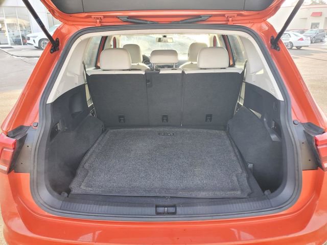 Used 2018 Volkswagen Tiguan SE AWD/4WD image 31