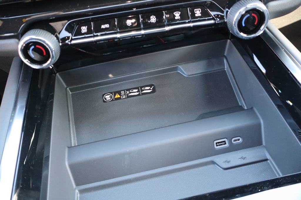 New 2026 Chevrolet Tahoe Premier w/ Sun And Tow Package image 24