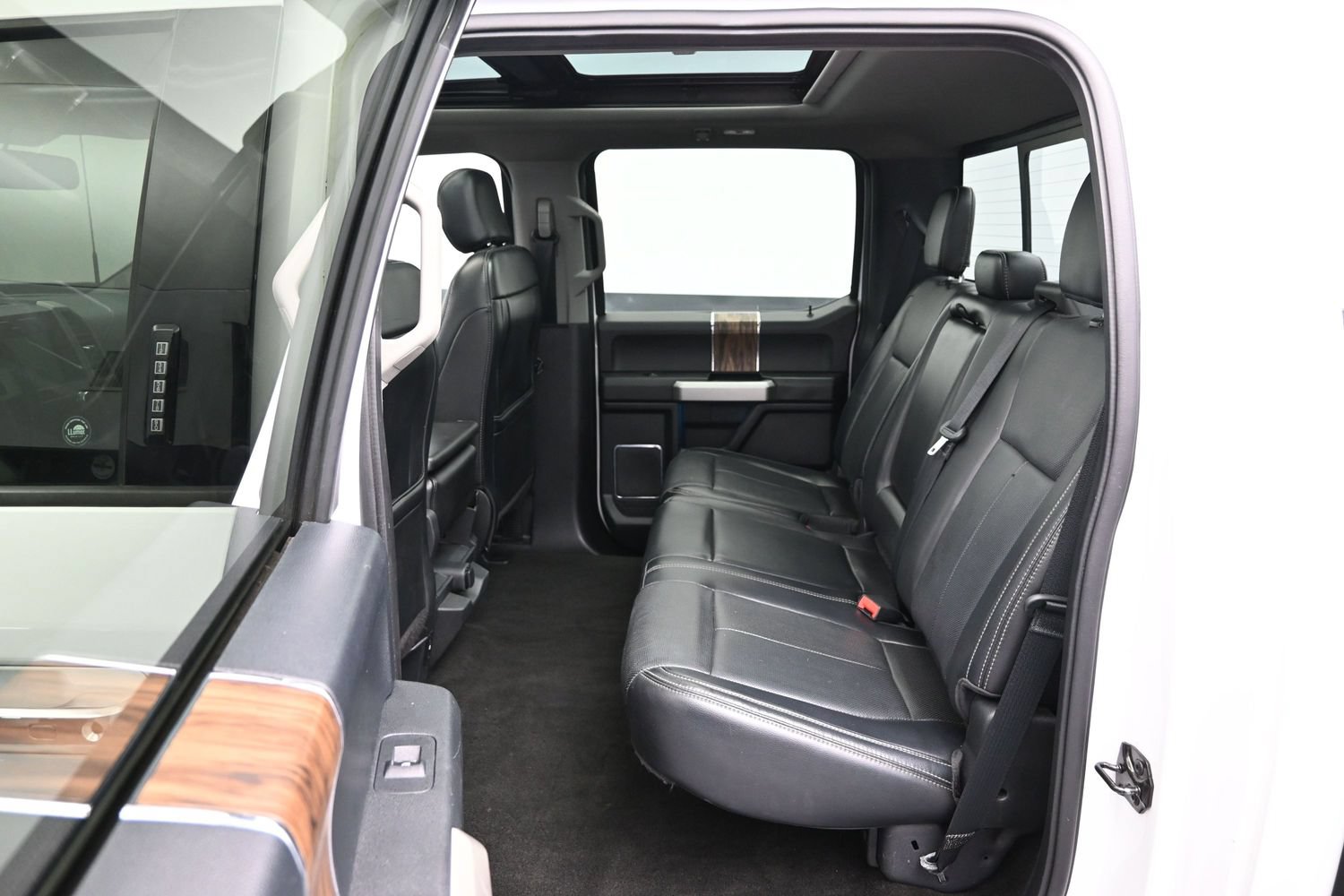 Used 2018 Ford F150 Lariat RWD image 11