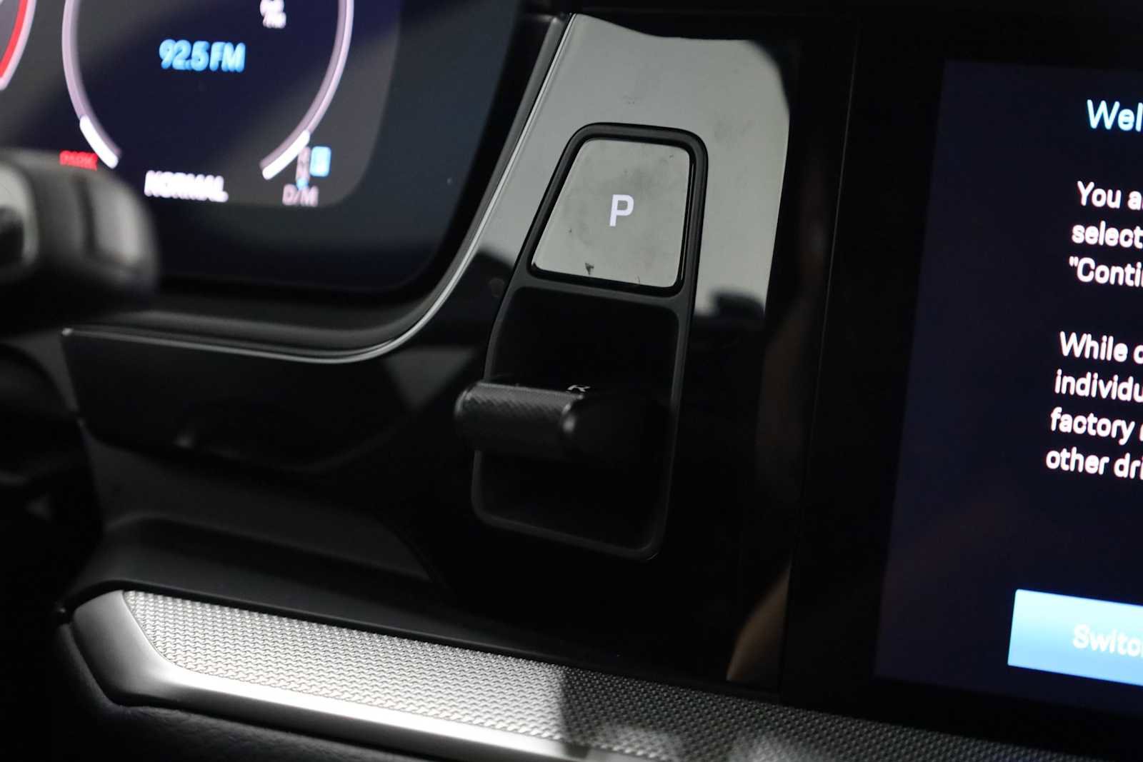 Certified 2024 Porsche Cayenne image 25