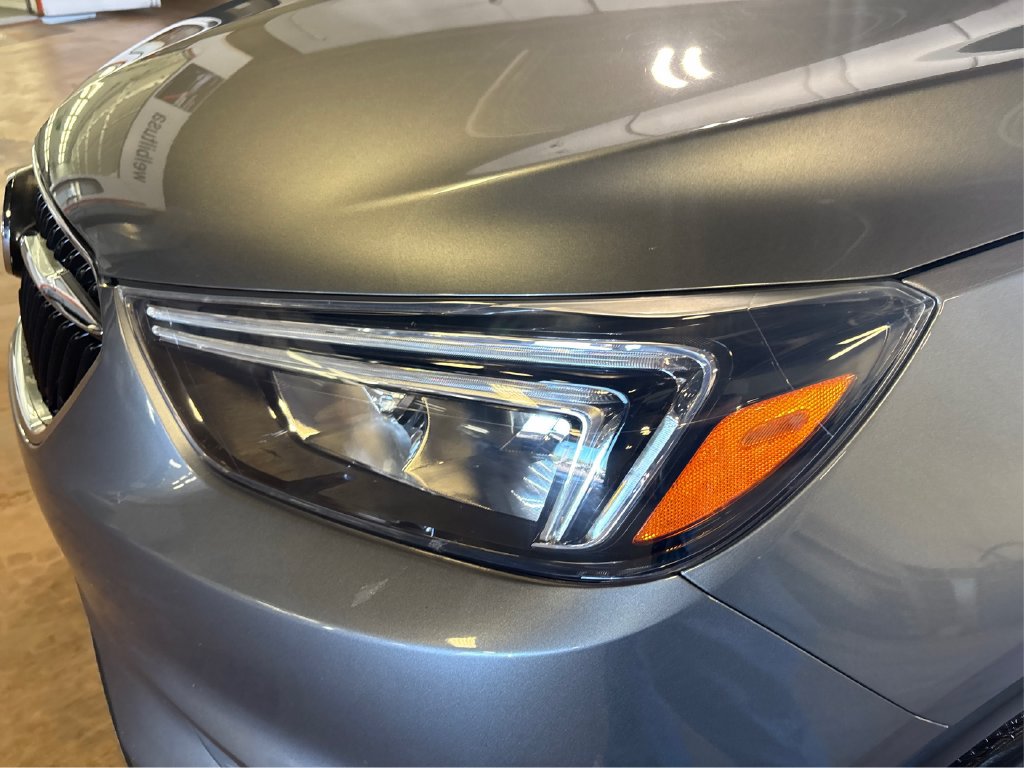 Used 2019 Buick Encore Sport Touring w/ Safety Package AWD/4WD image 19