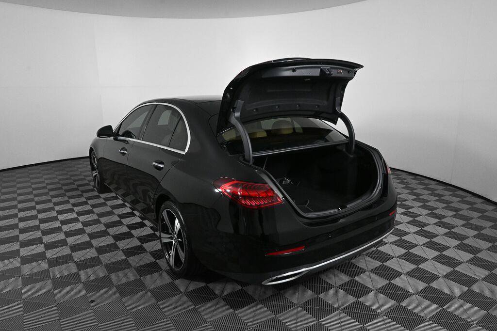 Used 2023 Mercedes-Benz C 300 Sedan image 30