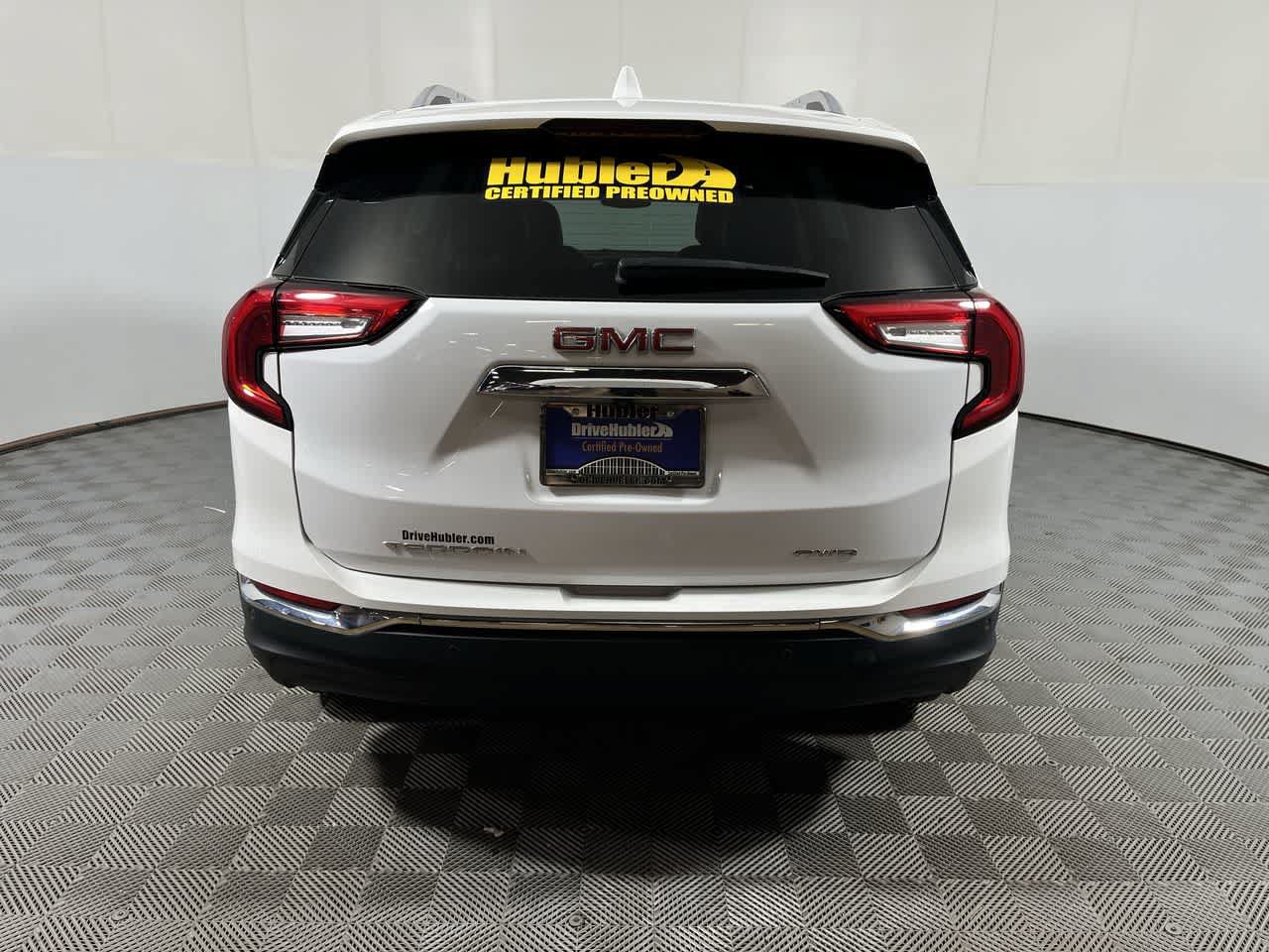 Used 2023 GMC Terrain SLT w/ Tech Package AWD/4WD image 7