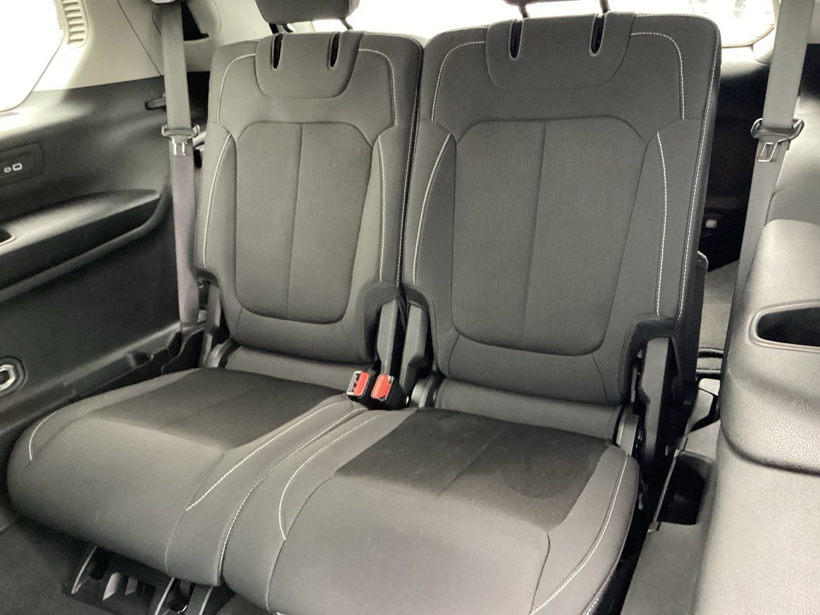 Used 2022 Jeep Grand Cherokee L Laredo w/ Luxury Tech Group I image 15