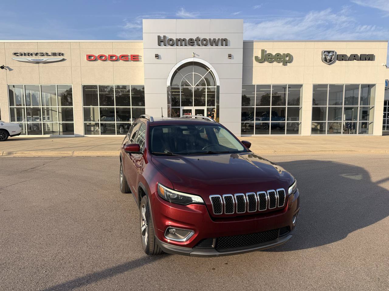 Used 2020 Jeep Cherokee Limited AWD/4WD image 1