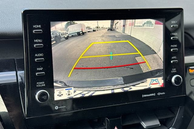 Used 2022 Toyota Camry SE image 21